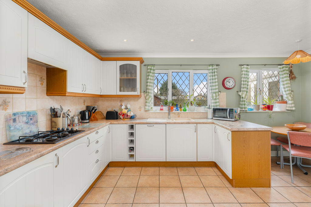 Astrop Gardens Kings Sutton